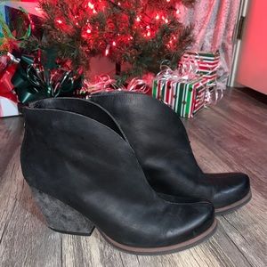 Korks Shamira Booties -Black 8.5